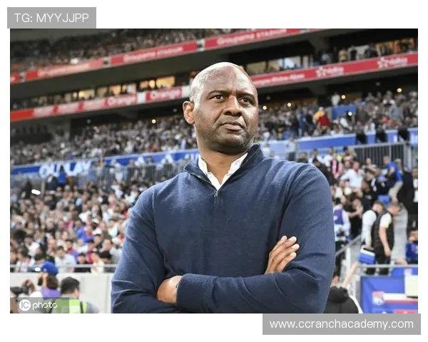 热那亚计划与德罗西会谈或成维埃拉继任者引关注